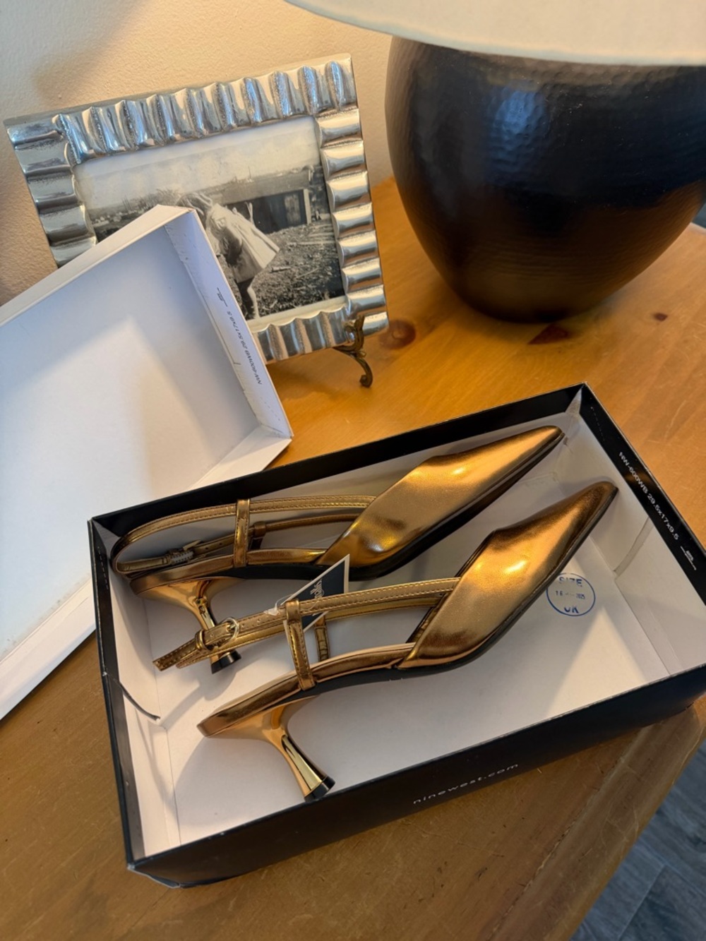 NWT Nine West Shimmery Bronze Slingback Pointed Kitten Heels - Picture 4 of 13